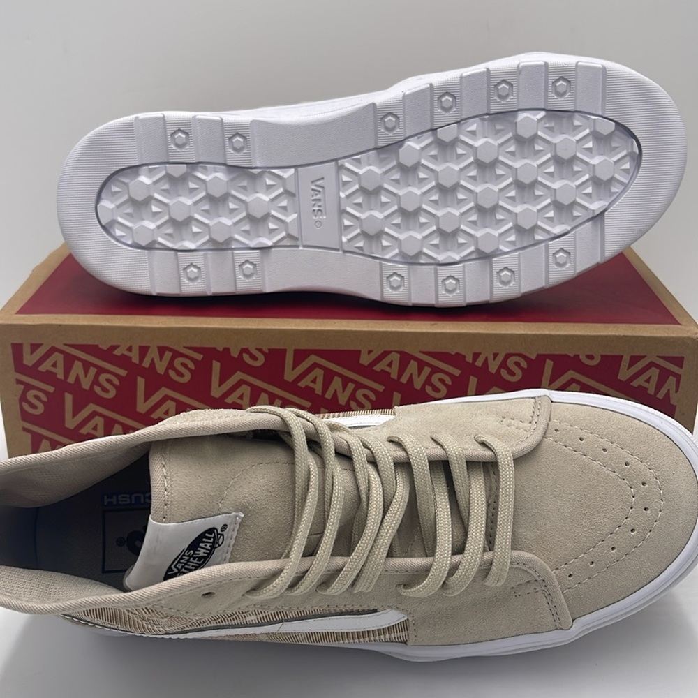 Vans WMNS Sentry Sk8-Hi Plaid French Oak
VN0A5KY5BLL Sneakers - Picture 3 of 16